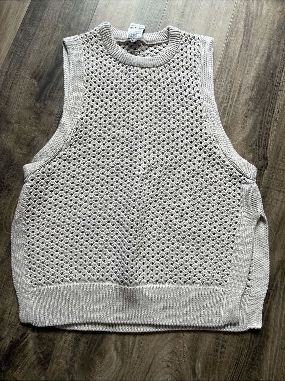 Kowtow women’s crochet tank size xs
